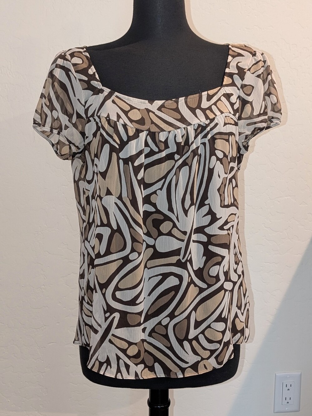 Kenneth Cole Reaction Sheer Cream Brown Built-in Tank Top Blouse Size 8